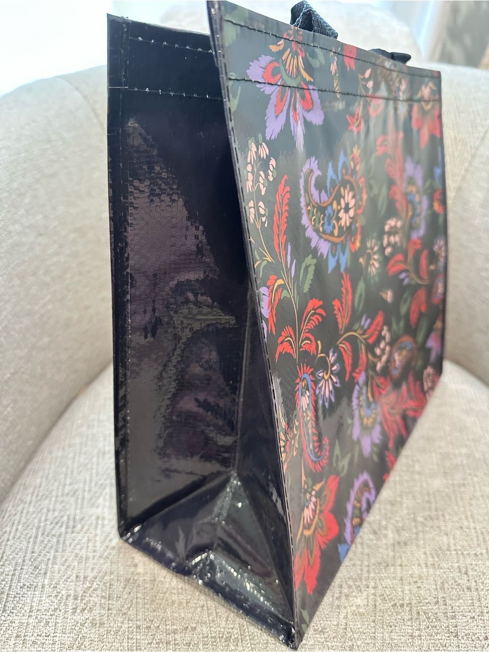 Vera Bradley 3 Gift Totes: Toasty Teddies, Catnip Christmas, Venetian Paisley - Picture 12 of 13